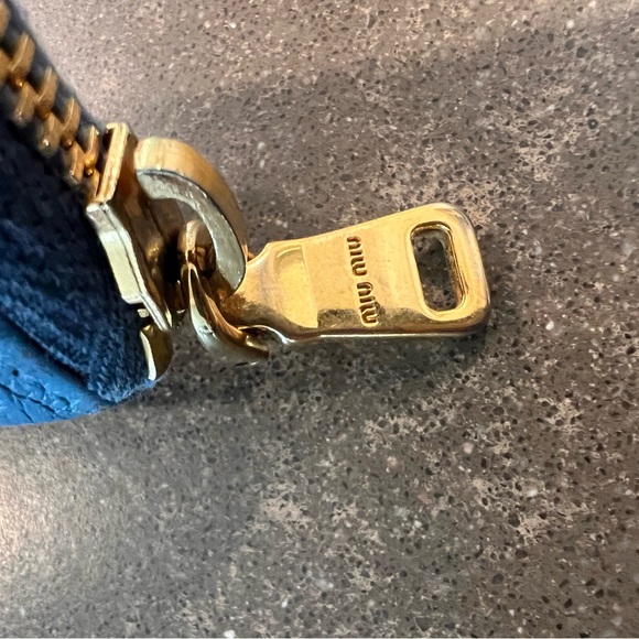 EUC Miu Miu zippy wallet - Picture 4 of 10